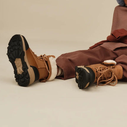 UGG Toddlers / Big Kids' Adirondack Boot XXV Chestnut