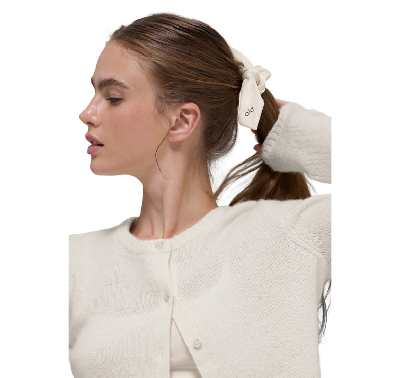 alo Women's Airlift Rhythm Scrunchie Ivory