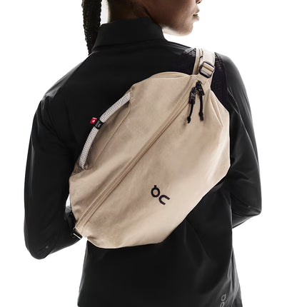 ON Sling Pack 9L Sand/Black