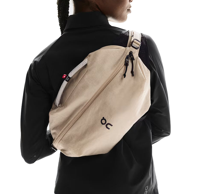 ON Sling Pack 9L Sand/Black