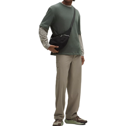 lululemon Unisex Slouchy Sling Bag 6L Metal Hardware Black