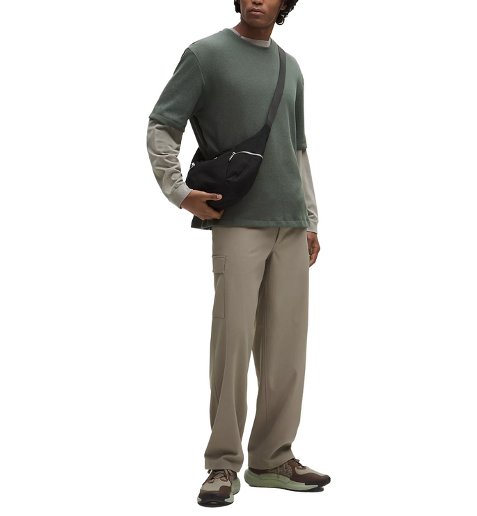 lululemon Unisex Slouchy Sling Bag 6L Metal Hardware Black