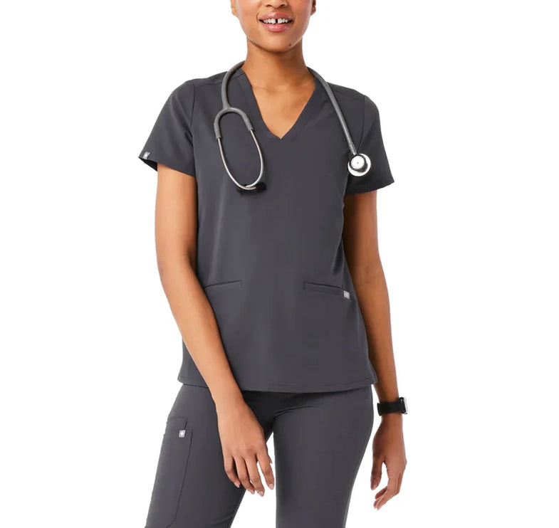 FIGS Women's Casma Three Pocket Scrub Top Charcoal
