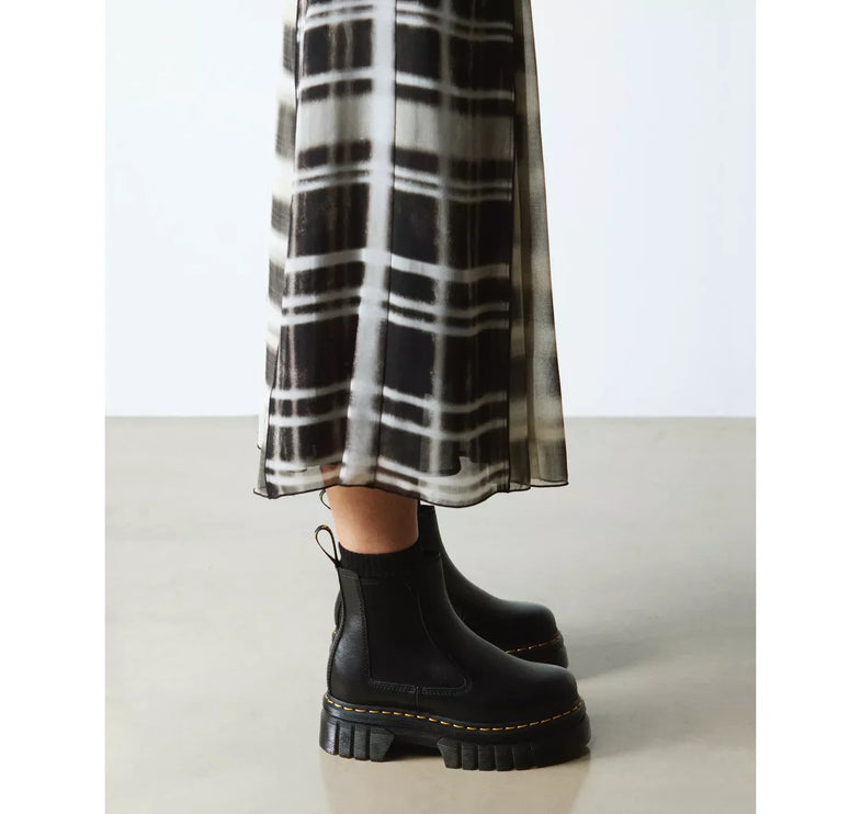 Dr. Martens Unisex Audrick Nappa Leather Platform Chelsea Boots Black