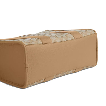 Coach Women's Smith Tote Bag In Signature Jacquard Gold/Light Khaki Multi