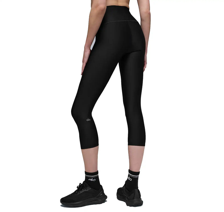 alo Women's High-Waist Airlift Capri Black