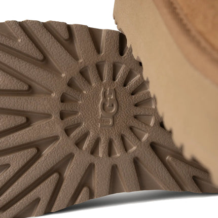 UGG Classic Ultra Mini Platform çocuk botu, kahverengi (chestnut) süet