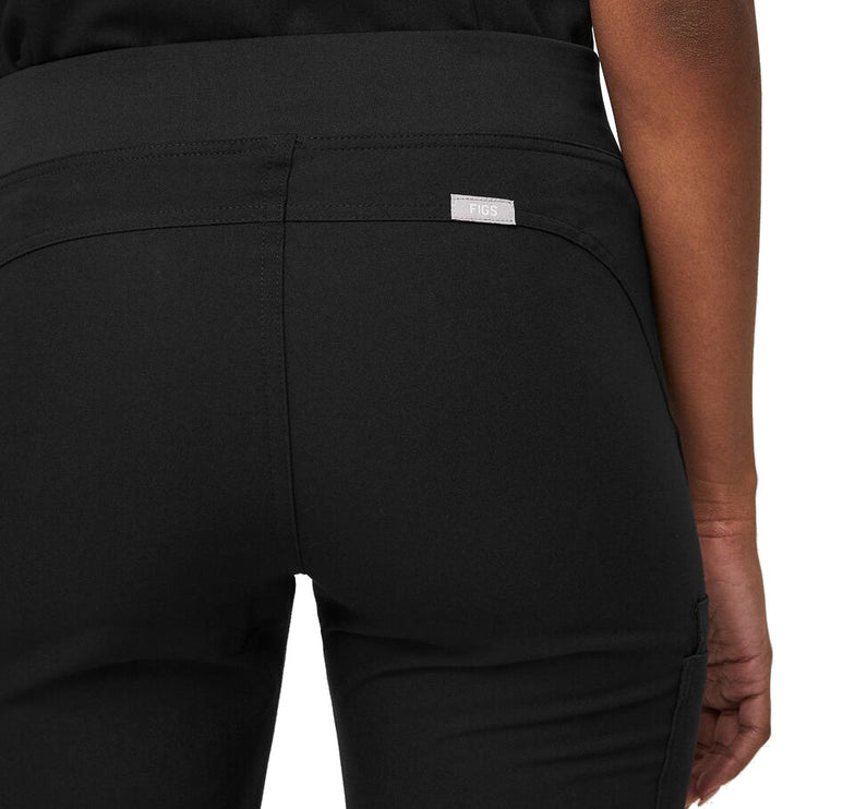 FIGS Women's Kade Cargo Scrub Pants Black