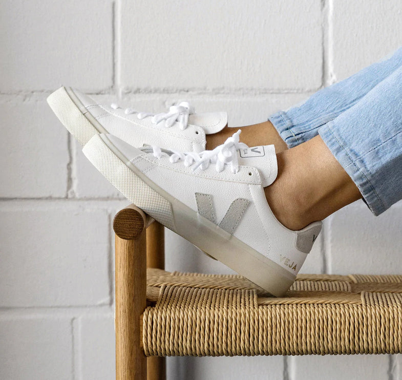 Veja Campo Chromefree Leather White Natural