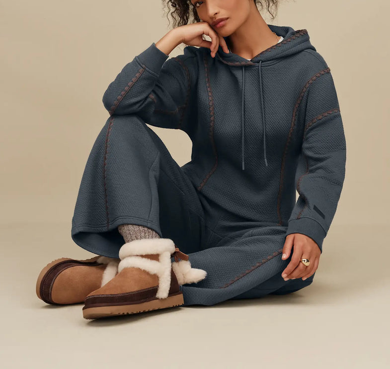 UGG Women's Classic Mini Heritage Chestnut