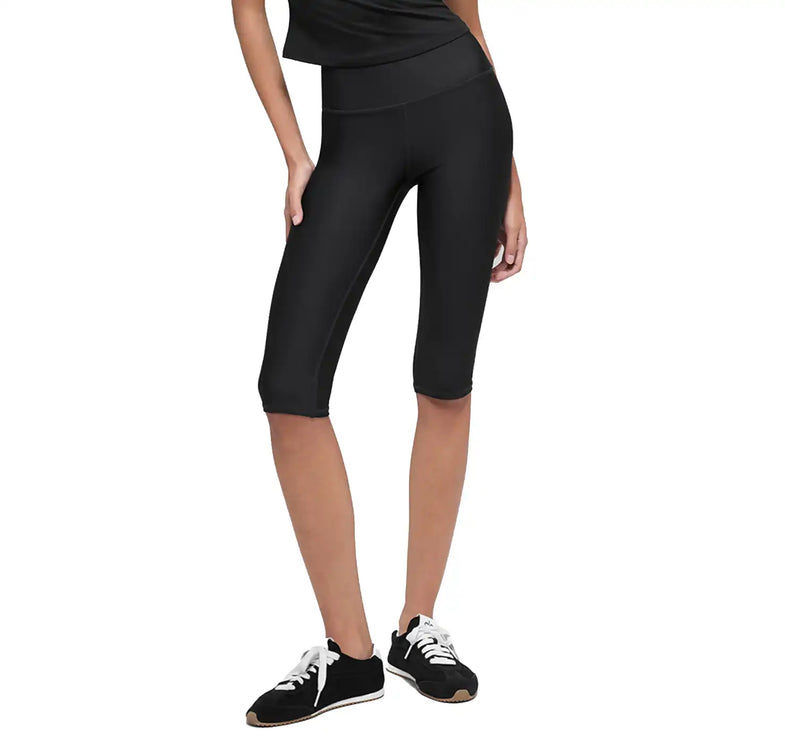 alo Women's 16'' High-Waist Airlift Capri Black