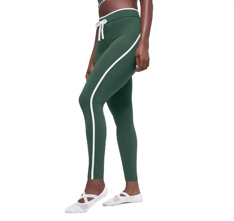 alo Women's Airbrush High-Waist Race Pace 7/8 Legging Clover Green/White