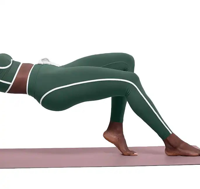 alo Women's Airbrush High-Waist Race Pace 7/8 Legging Clover Green/White