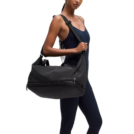lululemon Unisex 3-in-1 Gym Duffle Bag 30L Black/Traverse Grey