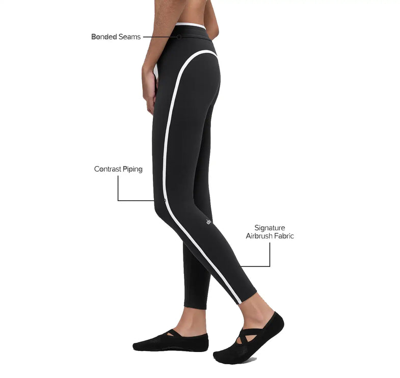 alo Women's Airbrush High-Waist Race Pace 7/8 Legging Black/White