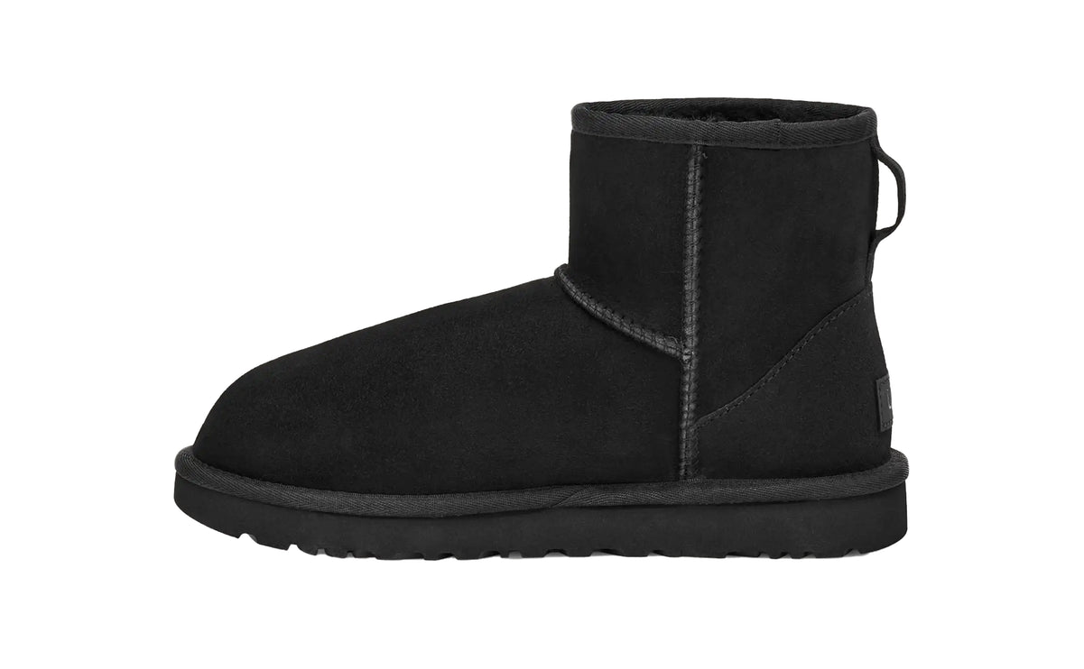 UGG Classic Mini II kadın botu, siyah süet