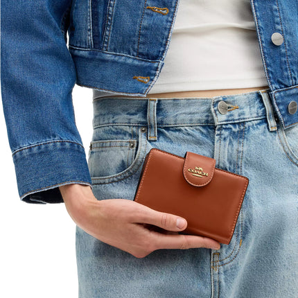 Coach Women's Medium Corner Zip Wallet Gold/Cinnamon