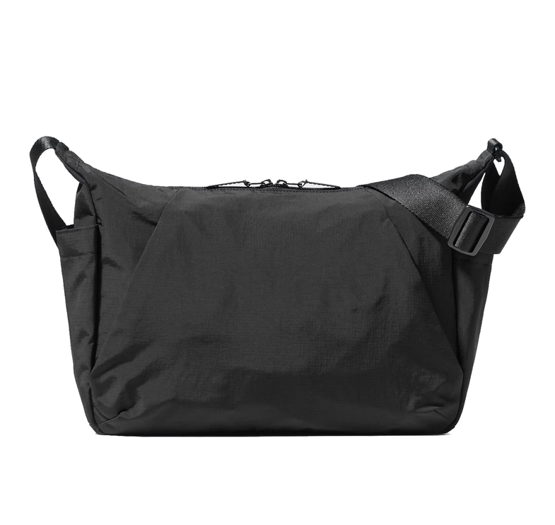 Uniqlo Unisex Utility Shoulder Bag 09 Black