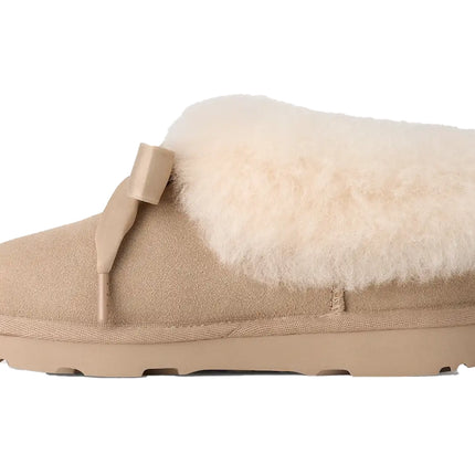 UGG Big Kids' Bailey Slipper Sand