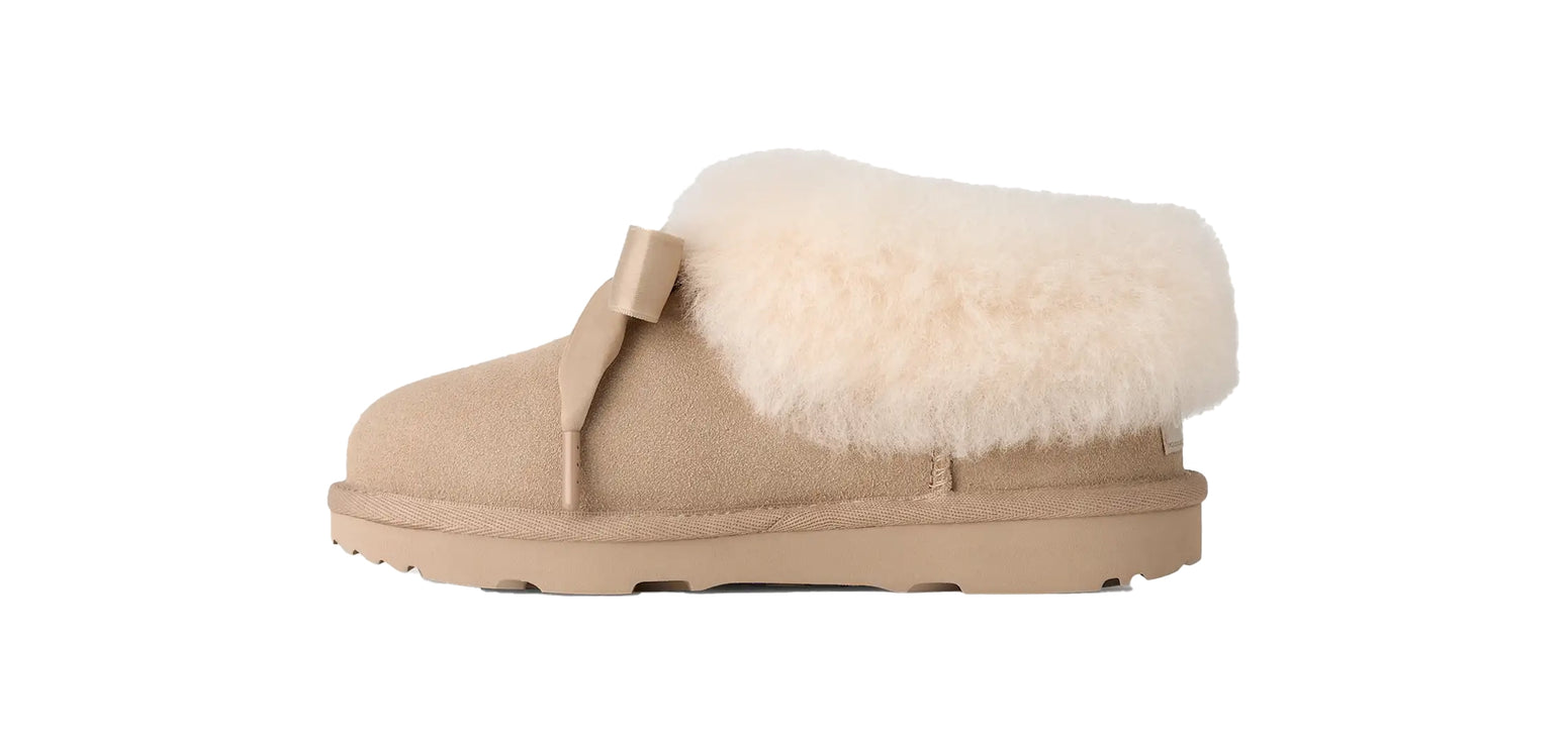 UGG Big Kids' Bailey Slipper Sand