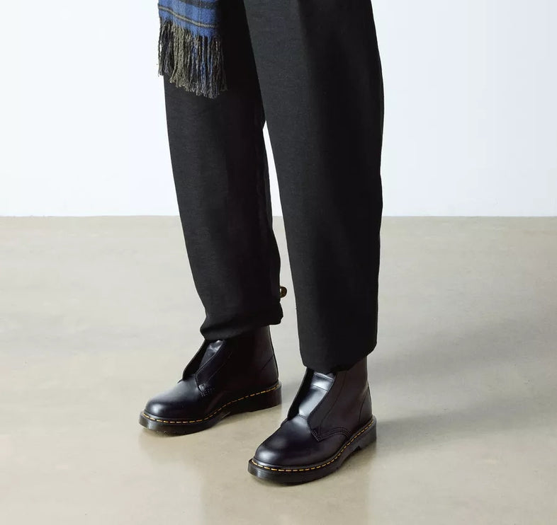 Dr. Martens Unisex 1460 Laceless Black