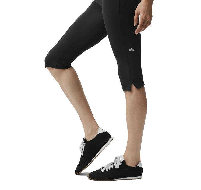 alo Women's ALO Softsculpt Shoreline Capri Black