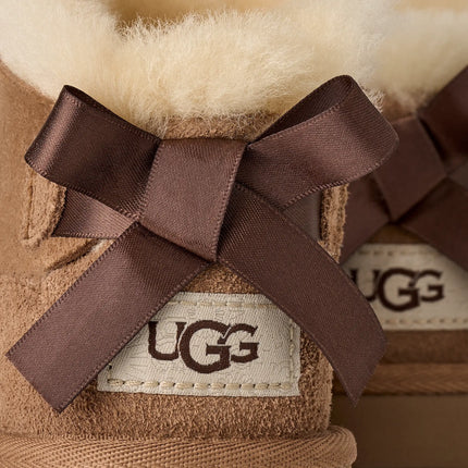 UGG Big Kids' Ultra Mini Bailey Bow Chestnut