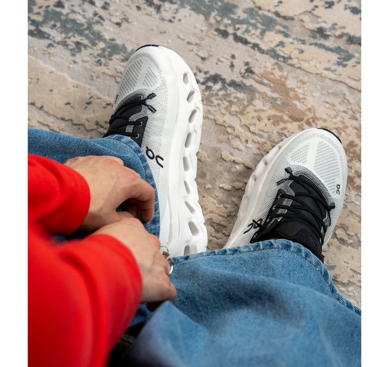 ON Men's Cloudtilt Black/Ivory
