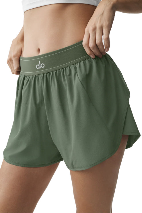 alo Women's Match Point Short Bamboo Green
