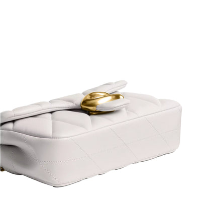 Coach Women's Tabby Chain Crossbody Bag 19 With Quilting Brass/Chalk