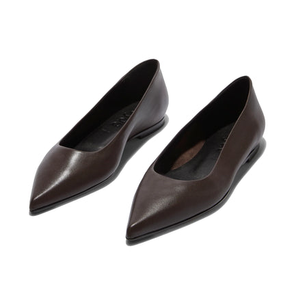 AEYDE Women's Cassy Pointed Toe Flats Moka Nappa