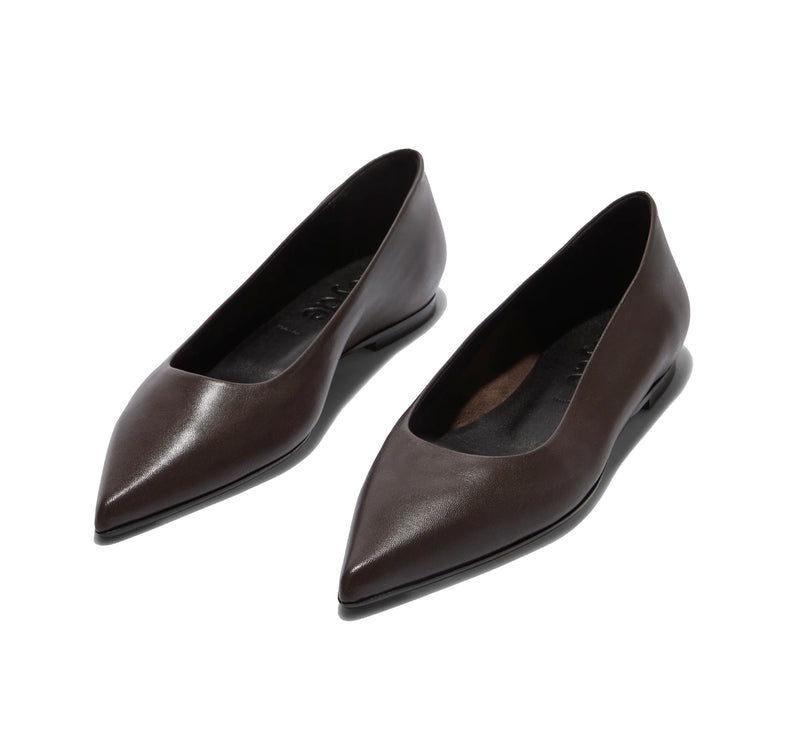 AEYDE Women's Cassy Pointed Toe Flats Moka Nappa