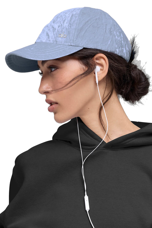 alo Unisex Velvet Off-Duty Cap Winter Frost